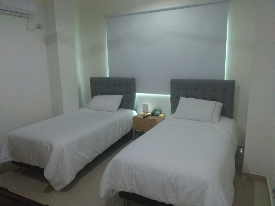 Onoma Hotel Lorica Zewnętrze zdjęcie